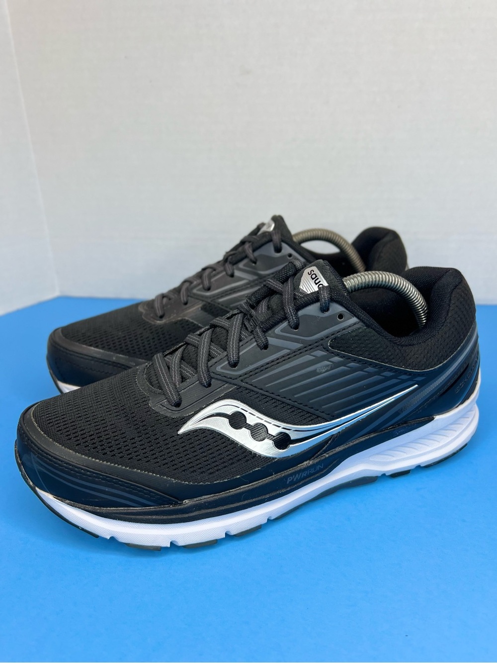 Saucony Echelon 8 Womens Sz 9.5 Wide S10575-40 Running Shoes Blk/Wh Very Good!